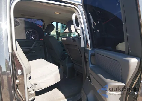 2011 Nissan Titan Sv z USA, uszkodzony, nr VIN 1N6BA0EC0BN317188